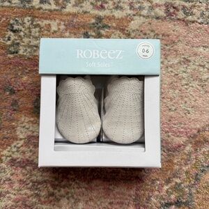 Robeez iridescent seashell shoes